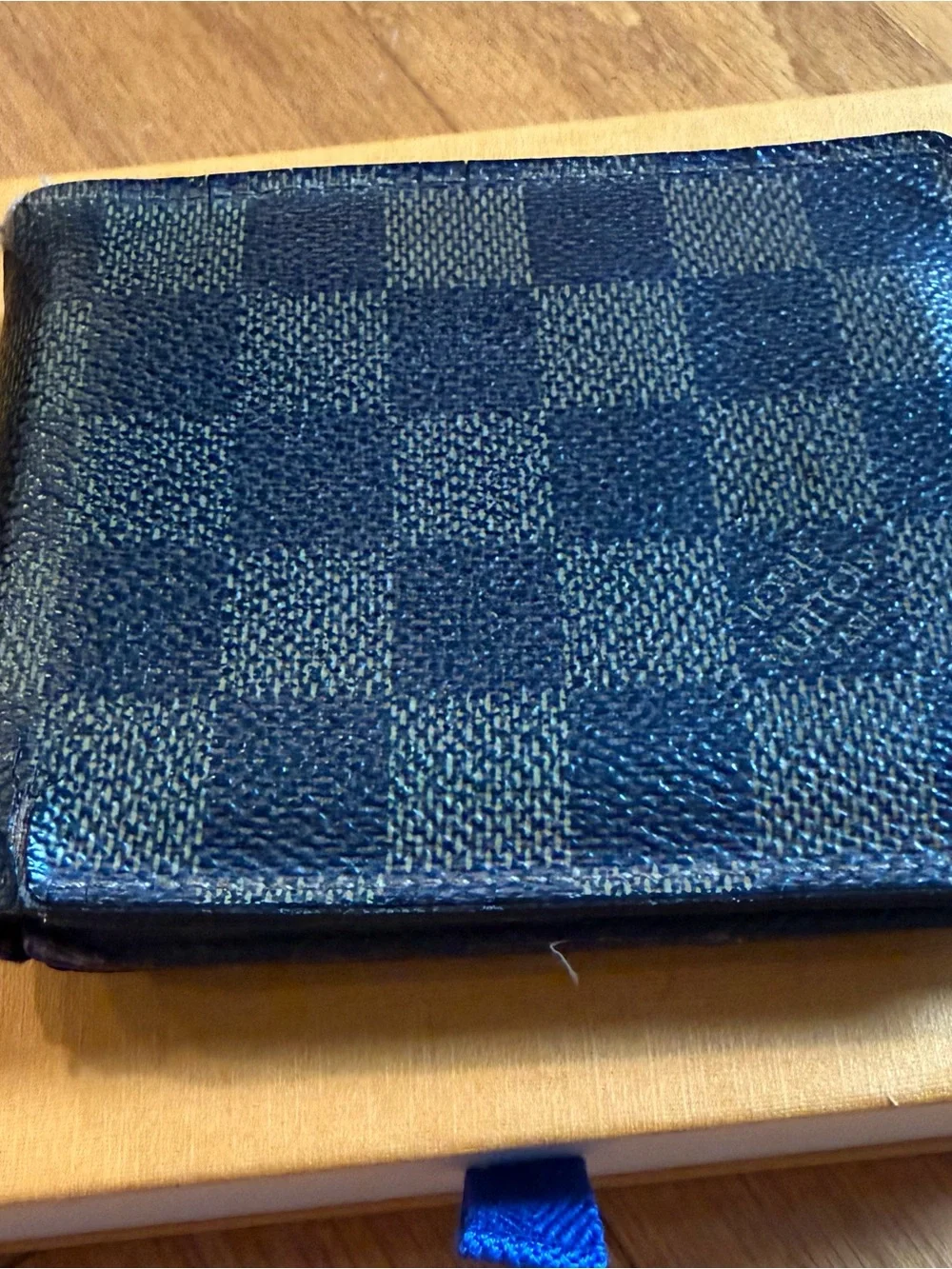 Louis Vuitton men wallet - Picture 1 of 7